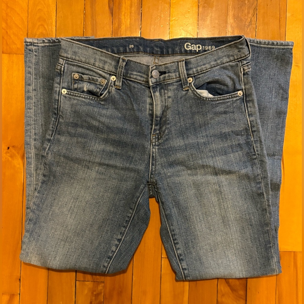 GAP 1969 Women’s Indigo Light Blue Straight Leg Jean